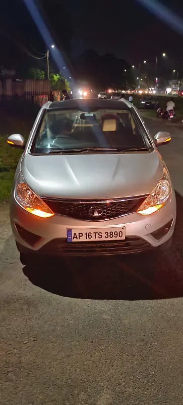 self drive 🚗 cars rental available in vijayawada. fares start from 1499/-rs for bookings contact us ✨️ 9494296108,7075089944