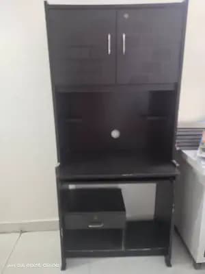 A beautiful computer/ study stable in perfect condition!