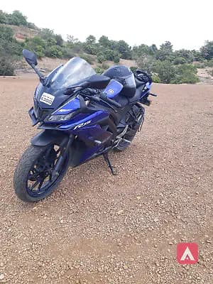 Yamaha R15 V3 in good condition less use recently serviced all documents clear
