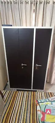 selling almirah and wardrobe