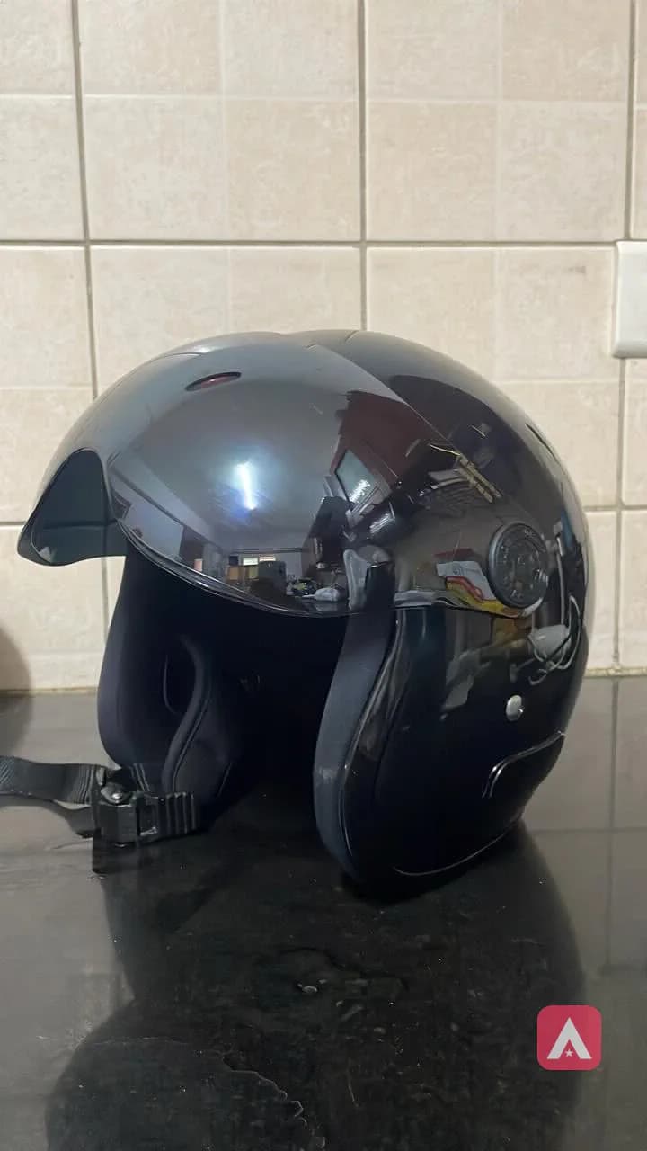 Royal Enfield helmet with visor