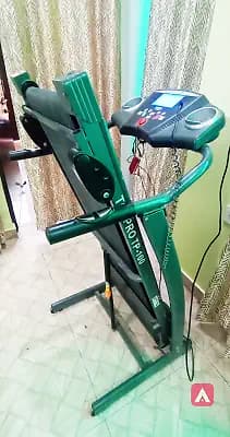 TOPPRO Treadmill Automatic For Commercial as well as Residential Purpose.