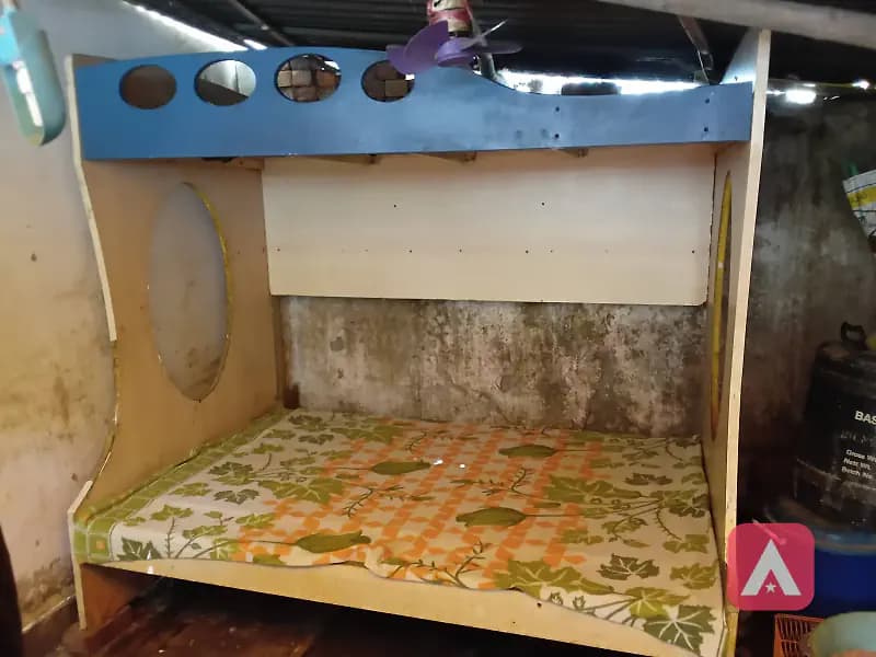 2 Layer bed with Stair