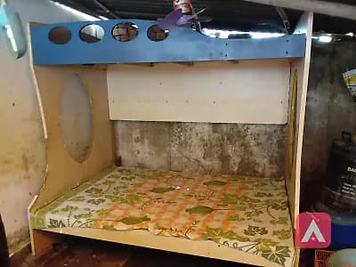 2 Layer bed with Stair
