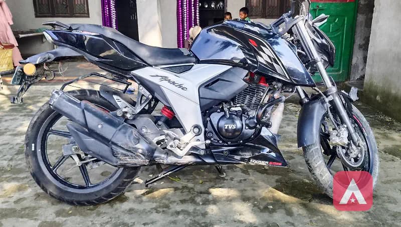Apache RTR 160 4v 2021 model