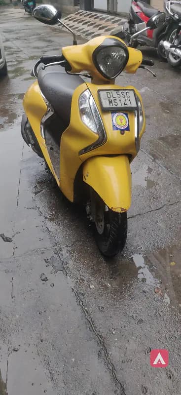 very good condition yellow! colour