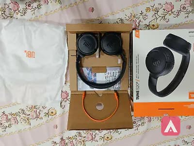 JBL headphone