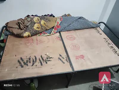 A 3 seater folding bed