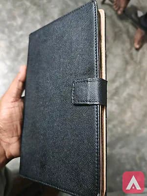 Apple the book