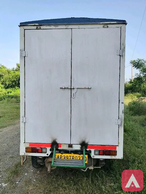 maruti suzuki super carry pickup van
