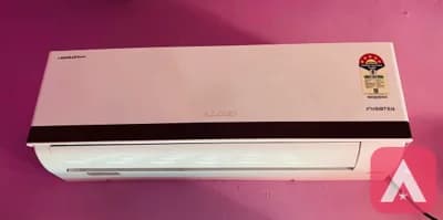 LLOYD New AC not used- 4 Months OLD