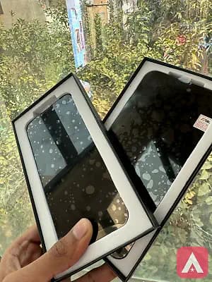 iPhone 15 pro & iPhone 14 pro max display