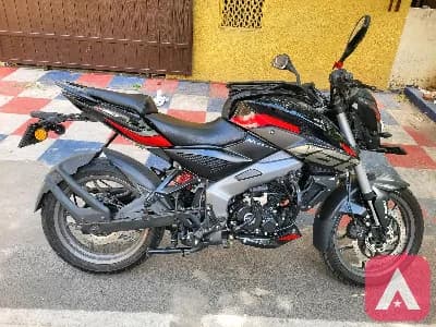 Pulsar NS160