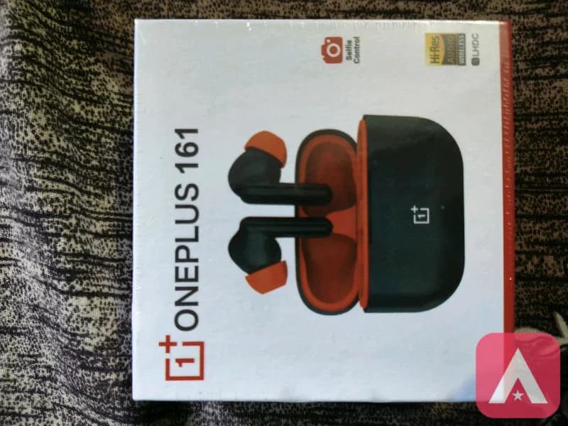 one' plus ear buds