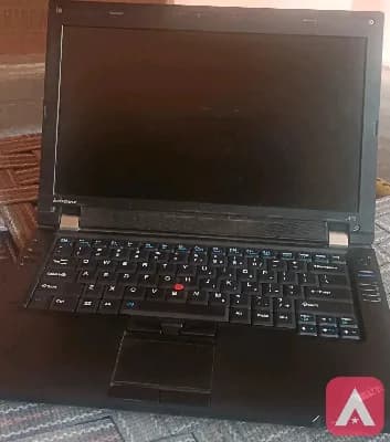 very good condition lenovo l420 i5 2nd gen,