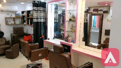 Beauty parlour for sale