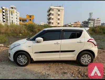 Maruti Suzuki Swift VXi 2015